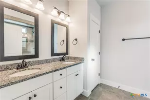 179 Lost Maples Wy, Marion, TX 78124 - Photo 20