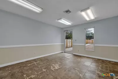 715 W Hopkins Street, San Marcos, TX 78666 - Photo 22