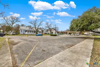 715 W Hopkins Street, San Marcos, TX 78666 - Photo 30