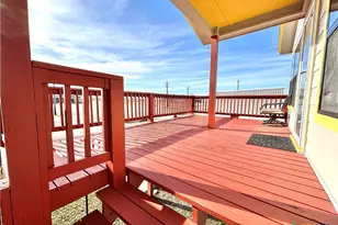 104 S Byers St, Port O'Connor, TX 77982 - Photo 8