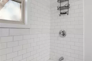 801 1/2 E Ave C, Lampasas, TX 76550 - Photo 30