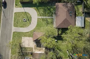 801 1/2 E Ave C, Lampasas, TX 76550 - Photo 38