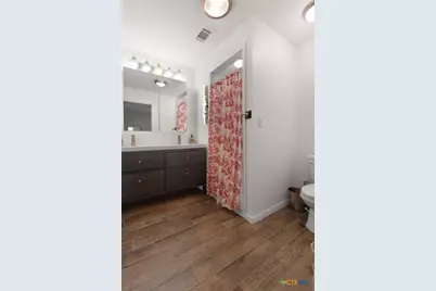 801 1/2 E Avenue C, Lampasas, TX 76550 - Photo 22