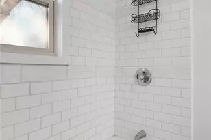 801 1/2 E Ave C, Lampasas, TX 76550 - Photo 30