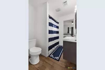 801 1/2 E Avenue C, Lampasas, TX 76550 - Photo 28