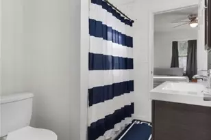 801 1/2 E Ave C, Lampasas, TX 76550 - Photo 28