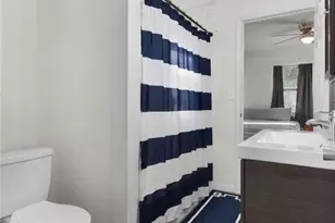 801 1/2 E Ave C, Lampasas, TX 76550 - Photo 28