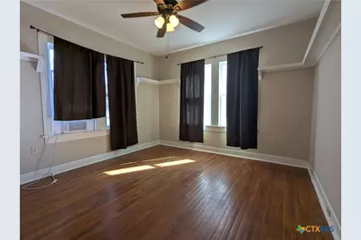 207 W 5th Street, Lampasas, TX 76550 - Photo 20