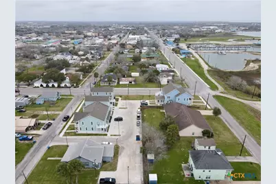 401 S Commerce Street, Port Lavaca, TX 77979 - Photo 14