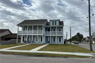 401 S Commerce St, Port Lavaca, TX 77979 - Photo 2