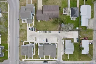 401 S Commerce St, Port Lavaca, TX 77979 - Photo 8