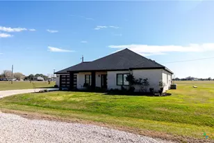 223 Meadowlark Dr, Palacios, TX 77465 - Photo 12