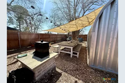 402 E Virginia Avenue, Seadrift, TX 77983 - Photo 32