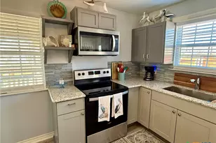 402 E Virginia Ave, Seadrift, TX 77983 - Photo 12