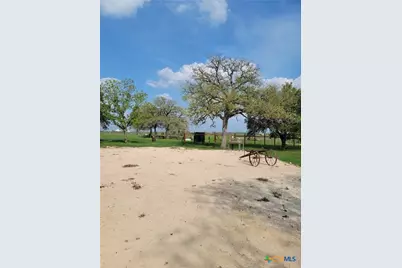 460 Woelke Road, Seguin, TX 78155 - Photo 10