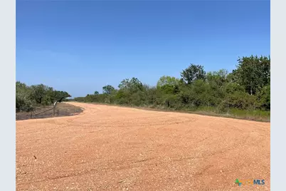 697 Robinhood Rd., Victoria, TX 77905 - Photo 4