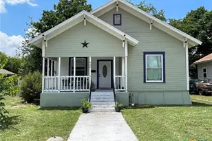 920 S 33rd St, Temple, TX 76504 - Photo 1