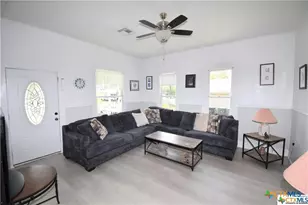 920 S 33rd St, Temple, TX 76504 - Photo 4