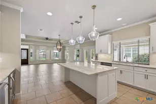 1458 Janets Way, New Braunfels, TX 78130 - Photo 10
