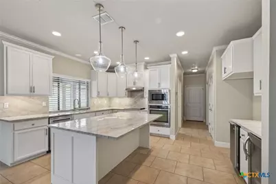 1458 Janets Way, New Braunfels, TX 78130 - Photo 8