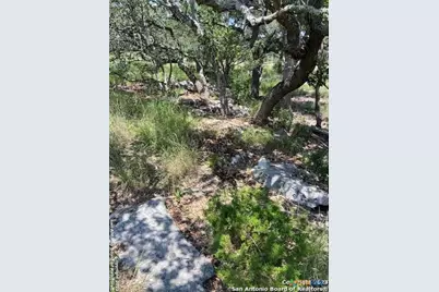 2122 Angeles Court, Canyon Lake, TX 78133 - Photo 14