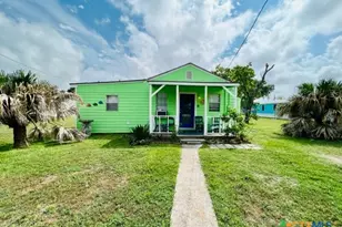 28 N Blackburn Ave, Port Lavaca, TX 77979 - Photo 30