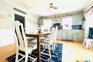 28 N Blackburn Ave, Port Lavaca, TX 77979 - Photo 4