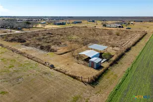 110 Eugene Ln, Tivoli, TX 77990 - Photo 46