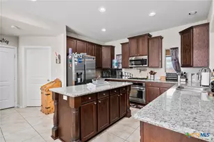 110 Eugene Ln, Tivoli, TX 77990 - Photo 18