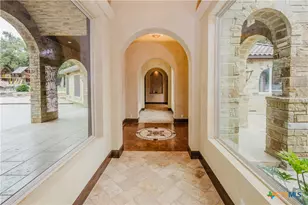 1024 Spanish Trail, New Braunfels, TX 78132 - Photo 4