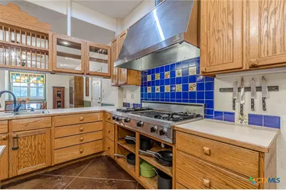 1830 Isaac Creek Circle, New Braunfels, TX 78132 - Photo 12