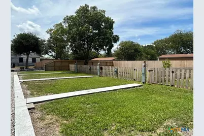 507 E Plasuela Street, Refugio, TX 78377 - Photo 4