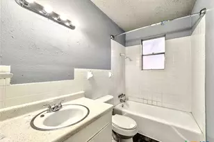 712 Martindale Rd, San Marcos, TX 78666 - Photo 14