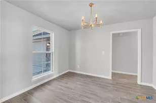 215 Overlook Trl, Copperas Cove, TX 76522 - Photo 6