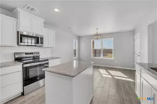 215 Overlook Trl, Copperas Cove, TX 76522 - Photo 14