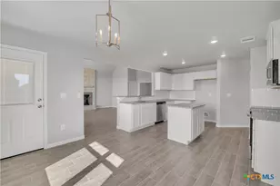 215 Overlook Trl, Copperas Cove, TX 76522 - Photo 12