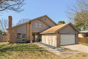 422 Connolly Cir, Lockhart, TX 78644 - Photo 2