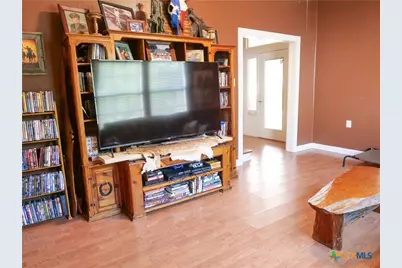 205 and 207 Hubbard Street, Yoakum, TX 77995 - Photo 26