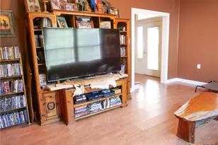 205 and 207 Hubbard St, Yoakum, TX 77995 - Photo 26