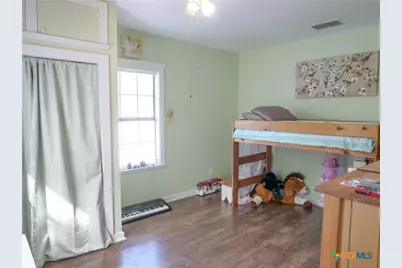 205 and 207 Hubbard Street, Yoakum, TX 77995 - Photo 34