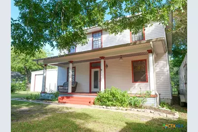 205 and 207 Hubbard Street, Yoakum, TX 77995 - Photo 42