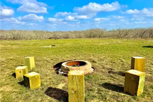 1118 Co Rd 447, Waelder, TX 78959 - Photo 22