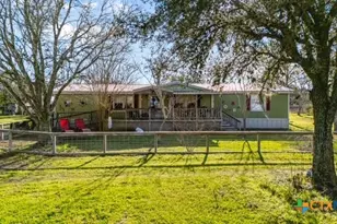 103 Forest View Dr, Victoria, TX 77905 - Photo 1