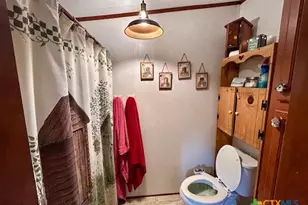 103 Forest View Dr, Victoria, TX 77905 - Photo 16