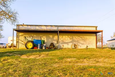 1080 Whisper Road, Luling, TX 78648 - Photo 4
