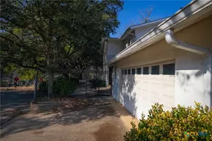 101 E Edgewater Terrace, New Braunfels, TX 78130 - Photo 28