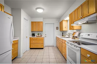 101 E Edgewater Terrace, New Braunfels, TX 78130 - Photo 12