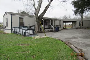 1650 Terminal Loop Rd, Mcqueeney, TX 78123 - Photo 1