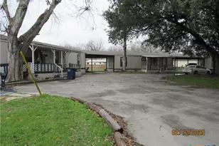 1650 Terminal Loop Rd, Mcqueeney, TX 78123 - Photo 2