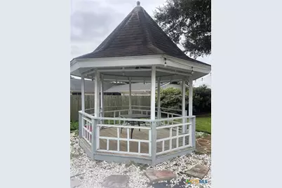 2803 Bon Aire Avenue, Victoria, TX 77901 - Photo 34